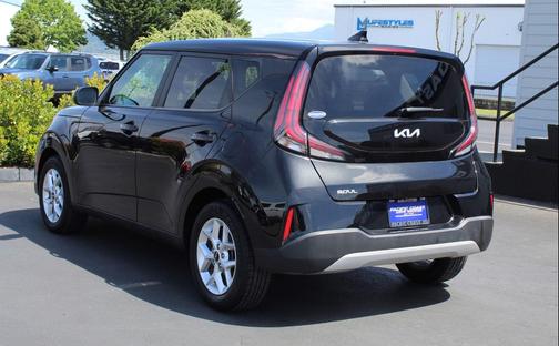 Fusion Black 2023 Kia Soul S