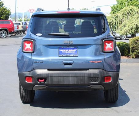 Slate Blue Pearlcoat 2022 Jeep Renegade Trailhawk