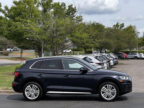 2020 Audi Q5 45 Premium Plus