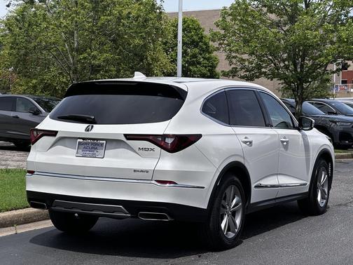 Platinum White Pearl 2026 Acura MDX Standard