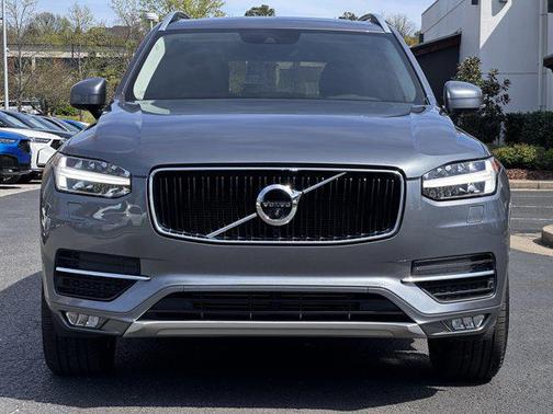2018 Volvo XC90 T5 Momentum