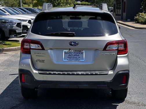 Tungsten Metallic 2018 Subaru Outback 2.5i Limited