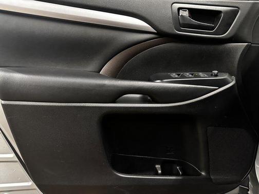 2019 Toyota Highlander LE Plus
