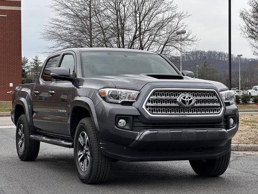 2016 Toyota Tacoma TRD Sport