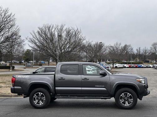 2016 Toyota Tacoma TRD Sport