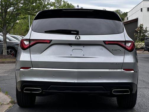 Lunar Silver Metallic 2023 Acura MDX Technology Package