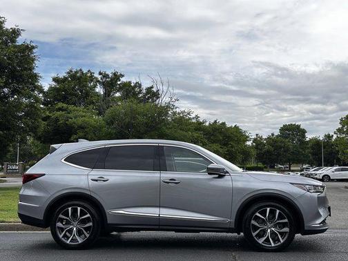 Lunar Silver Metallic 2023 Acura MDX Technology Package