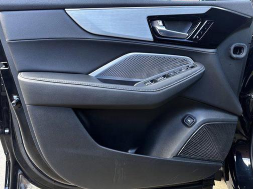 2024 Acura MDX Standard