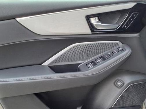 2025 Acura MDX Standard