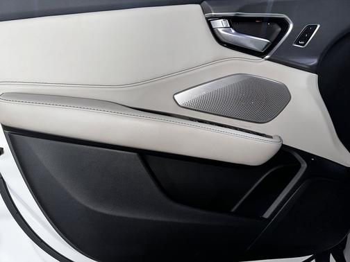 Platinum White Pearl 2025 Acura RDX Advance Package