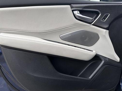 2025 Acura RDX Advance Package