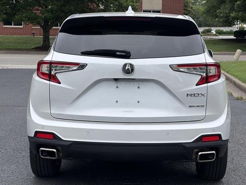 White 2024 Acura RDX Technology Package