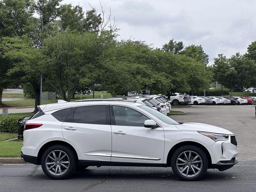 White 2024 Acura RDX Technology Package