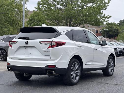 White 2024 Acura RDX Technology Package