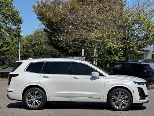 2023 Cadillac XT6 Premium Luxury FWD