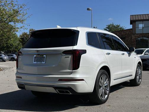 2023 Cadillac XT6 Premium Luxury FWD
