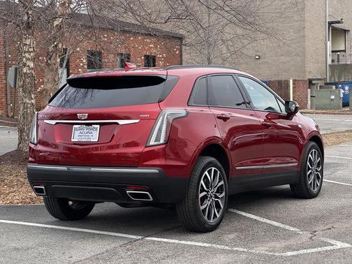 2025 Cadillac XT5 Sport