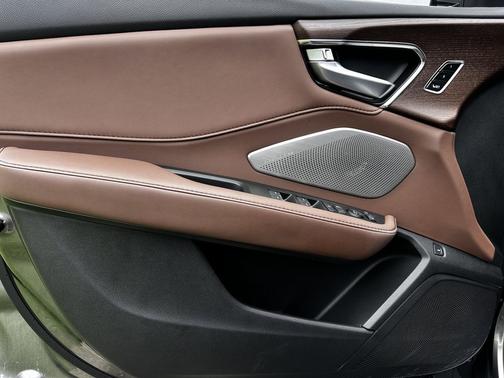 Liquid Carbon Metallic 2026 Acura RDX Advance Package