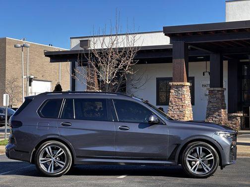 2021 BMW X7 xDrive40i