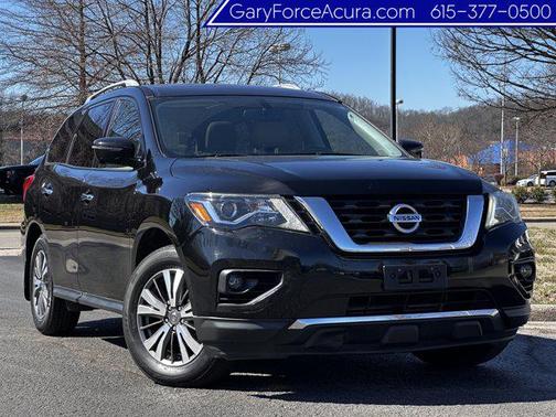 2017 Nissan Pathfinder SL