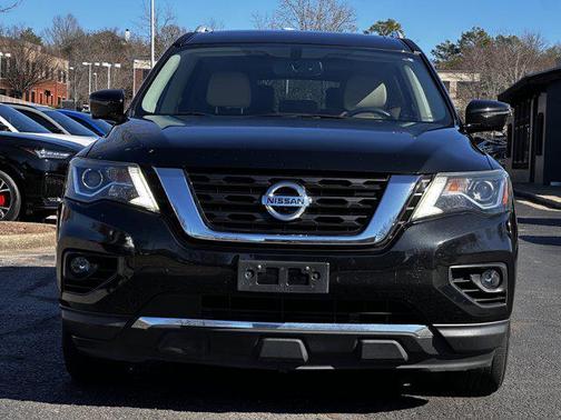 2017 Nissan Pathfinder SL