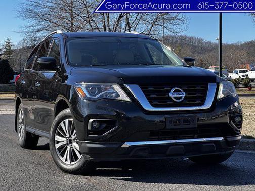 2017 Nissan Pathfinder SL