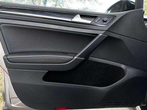 2016 Volkswagen Golf R 2.0T Manual