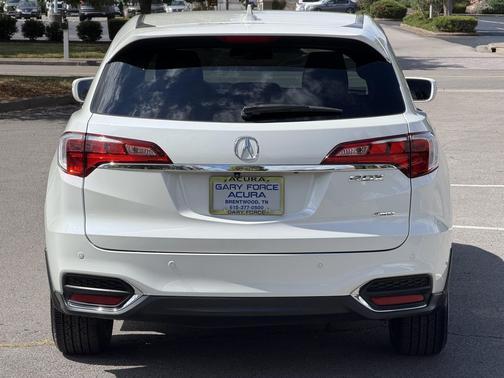 White Diamond Pearl 2017 Acura RDX Advance Package