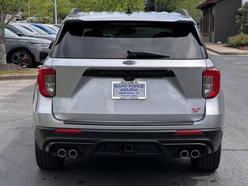 Iconic Silver Metallic 2021 Ford Explorer ST