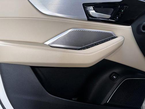 2023 Acura MDX Standard