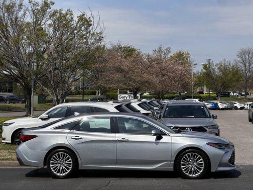 Celestial Silver Metallic 2019 Toyota Avalon Limited
