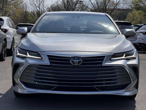 Celestial Silver Metallic 2019 Toyota Avalon Limited