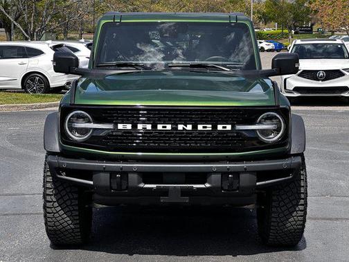 Eruption Green Metallic 2024 Ford Bronco Wildtrak