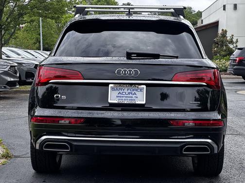 Mythos Black Metallic 2022 Audi Q5 45 S line Premium Plus
