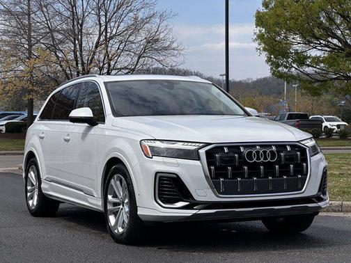 2025 Audi Q7 55 Prestige