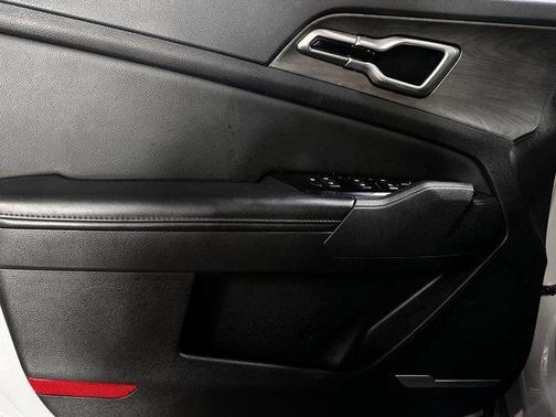 Wolf Gray 2023 Kia Sportage X-Line