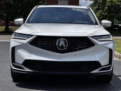 Platinum White Pearl 2026 Acura MDX Technology Package