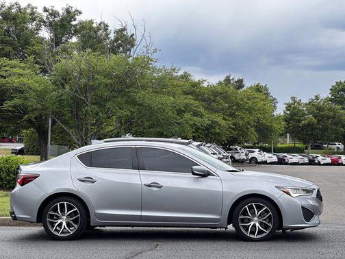 Lunar Silver Metallic 2019 Acura ILX Premium Package