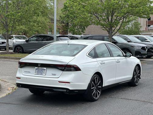 Platinum White Pearl 2023 Honda Accord Hybrid Touring