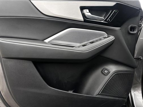 Solar Silver Metallic 2026 Acura MDX Technology Package