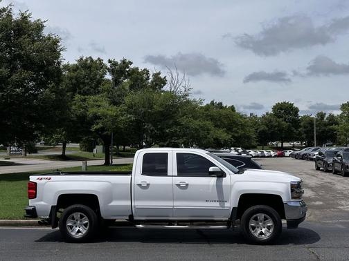 Summit White 2018 Chevrolet Silverado 1500 1LT