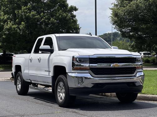 Summit White 2018 Chevrolet Silverado 1500 1LT