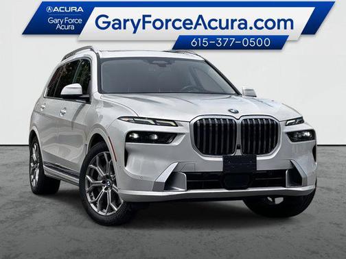 Mineral White Metallic 2023 BMW X7 xDrive40i