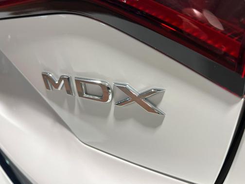 Platinum White Pearl 2026 Acura MDX Advance Package