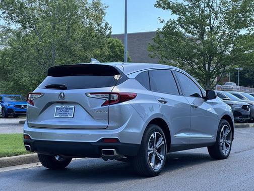 Lunar Silver Metallic 2024 Acura RDX Advance Package