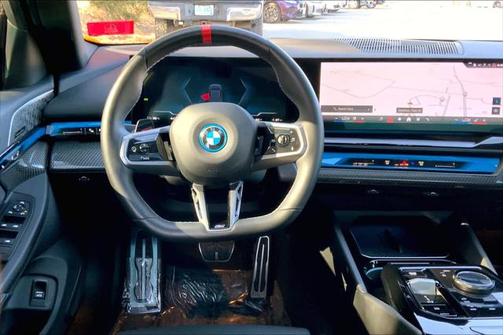 2024 BMW i5 M60