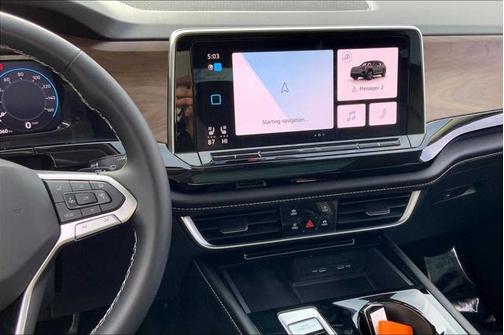 2024 Volkswagen Atlas 2.0T SE w/Technology 4MOTION