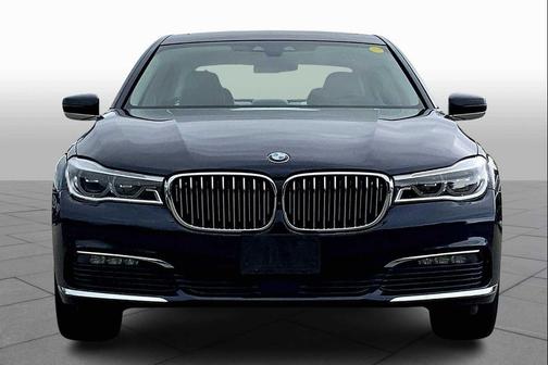 2017 BMW 750 i xDrive