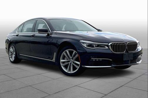 2017 BMW 750 i xDrive