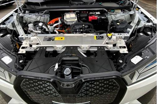 2025 BMW iX xDrive50